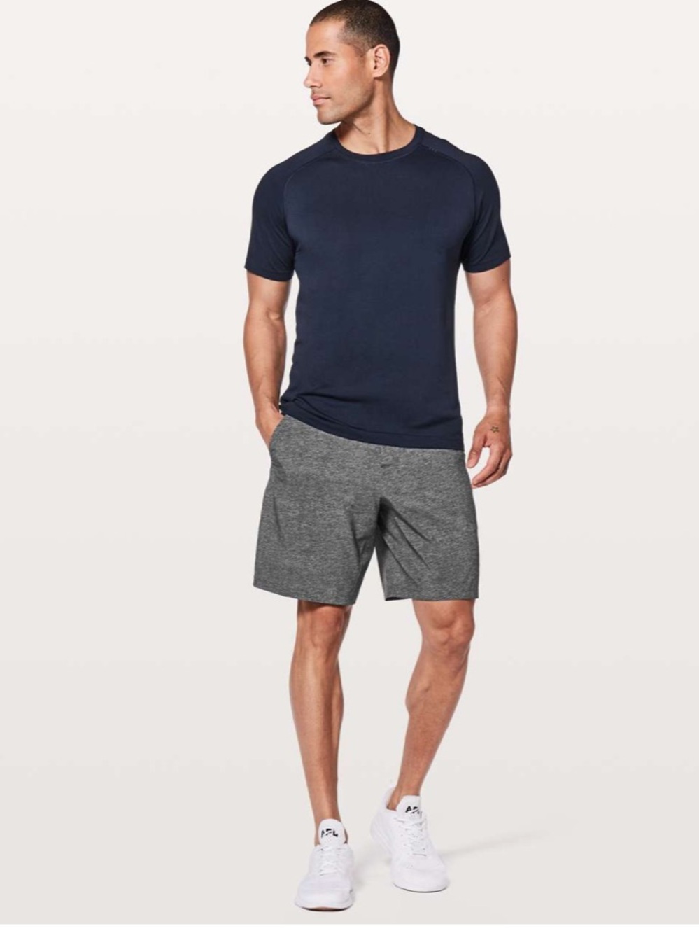 Lululemon Men’s Pace Breaker Short Linerless 9” Size Small